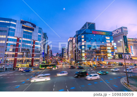 日本の東京都市景観 師走・錦糸町駅前などを望む 日本の東京都市景観 師走・錦糸町駅前などを望む 109830059