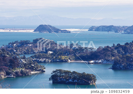 冬の日本三景松島(宮城県松島町) 冬の日本三景松島(宮城県松島町) 109832459