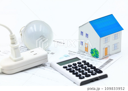 電気料金、電気代のイメージ 109833952