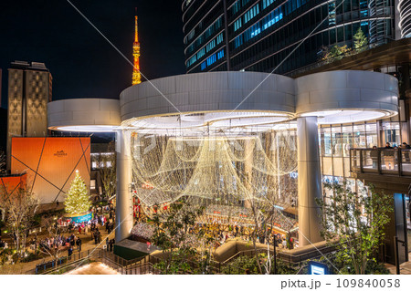 麻布台ヒルズ　クリスマスマーケット 109840058