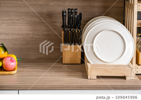 Kitchen equipment 109845906