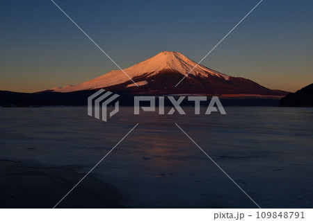 富士山 109848791