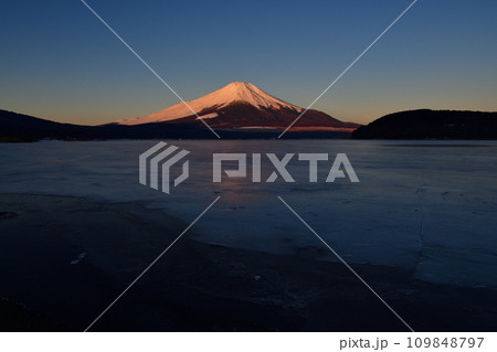 富士山 109848797