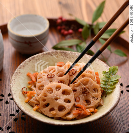 家庭料理 蓮根きんぴら 家庭料理 蓮根きんぴら 109849096