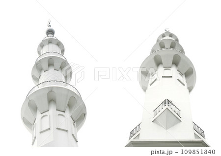 The minaret of the mosque 109851840