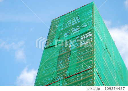 ビルの工事現場 ビルの工事現場 109854427