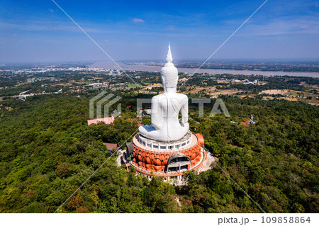 Aerial view of Wat Roi Phra Phutthabat Phu Manorom, Mukdahan, Thailand 109858864