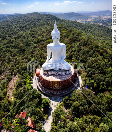 Aerial view of Wat Roi Phra Phutthabat Phu Manorom, Mukdahan, Thailand 109858908