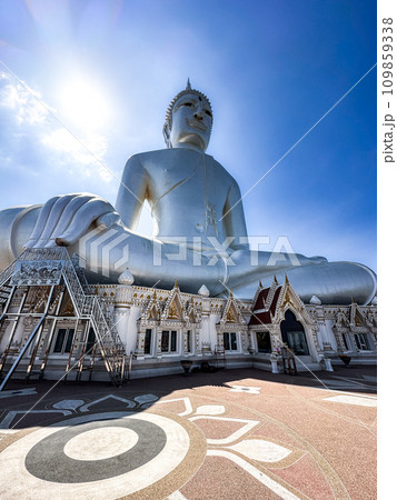 Wat Roi Phra Phutthabat Phu Manorom, Mukdahan, Thailand 109859338