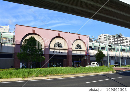 長崎県佐世保市の駅周辺風景 109863308