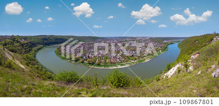 Amazing spring view on the Dnister River Canyon. View to Zalishchyky town,  Ternopil region, Ukraine. 109867801
