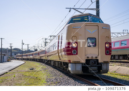 381系　特急やくも号　国鉄色 109871376