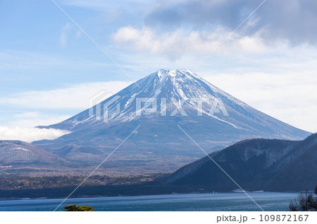 中之倉峠から見る富士山 中之倉峠から見る富士山 109872167