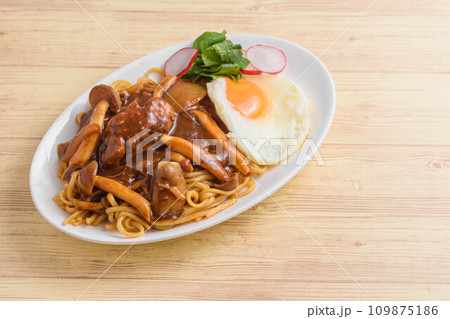 カレー焼きそば カレー焼きそば 109875186