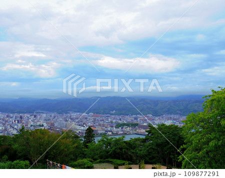 五台山より望む街並み(高知県高知市) 五台山より望む街並み(高知県高知市) 109877291