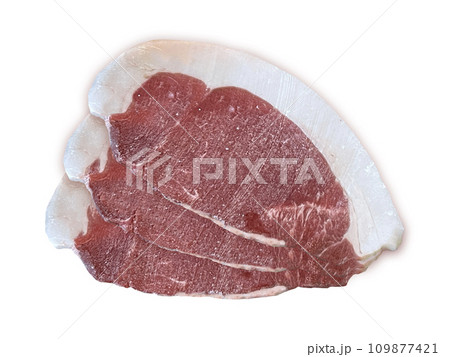 赤身と脂身のボタン肉　鍋用の薄切肉 109877421