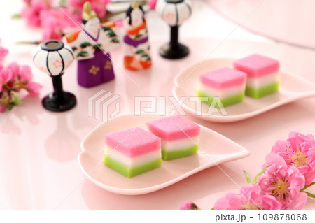 おひな祭り　3色かまぼこ　ひし形かまぼこ　桃の花 109878068