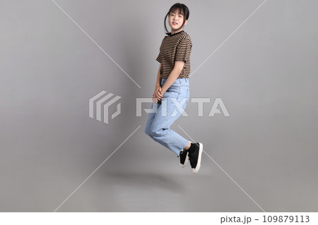 Cute Asian Woman 109879113