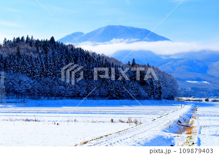 12月の北信五岳 信州の山々 12月の北信五岳 信州の山々 109879403