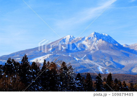 12月の北信五岳 信州の山々 12月の北信五岳 信州の山々 109879485