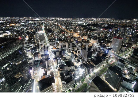 近未来的な大都会の夜景… 名古屋『名古屋駅』 109882755