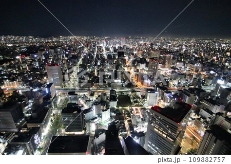 近未来的な大都会の夜景… 名古屋『名古屋駅』 109882757