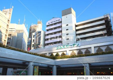 大阪京橋のコムズガーデン 109887026