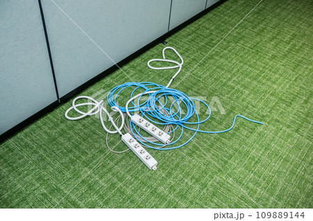 内装の電気工事　Office power distribution  109889144