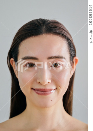 30代女性の美容イメージ 109893614