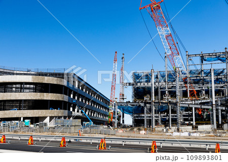 物流施設の建設現場 物流施設の建設現場 109893801