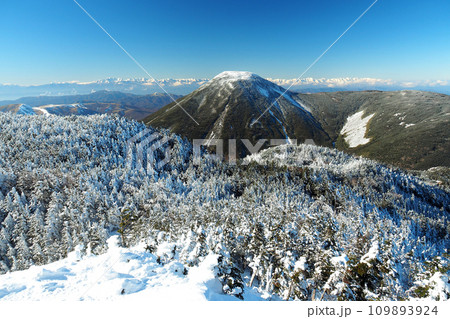 冬の蓼科山 冬の蓼科山 109893924