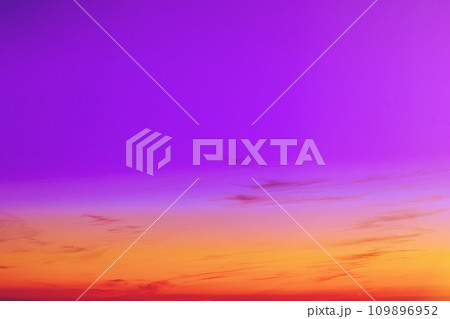 Bright Dramatic Sunset Sky In Pink Colours. Amazing Beautiful Sunset View With Magenta Sky. Bright Purple, Yellow And Orange Colors Of Sunrise Sky Background Gradient 109896952