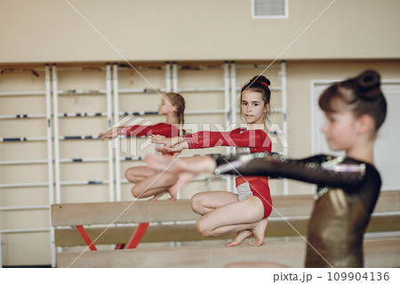 Gymnastics 取り掛かる Illustrated 19〜22年 女子体操画像集