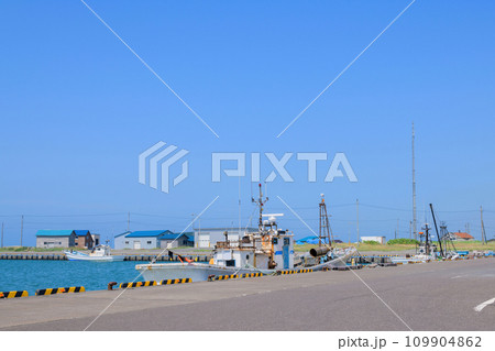 道北の小さな漁港 抜海 道北の小さな漁港 抜海 109904862