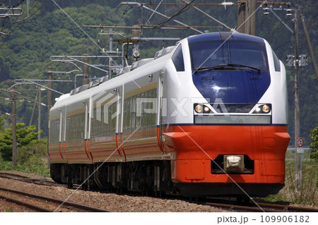 奥羽本線特急つがる号(E751系電車:秋田⇔青森) 奥羽本線特急つがる号(E751系電車:秋田⇔青森) 109906182