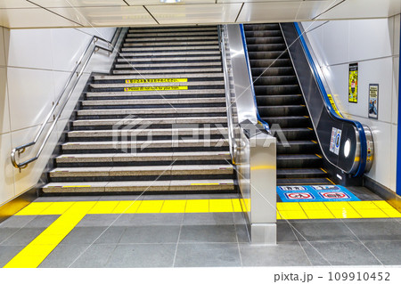 【交通イメージ】新幹線駅通路(東京駅) 【交通イメージ】新幹線駅通路(東京駅) 109910452