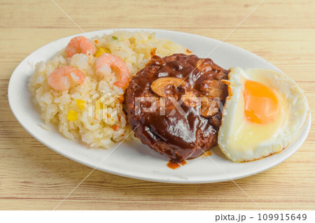海老ピラフとハンバーグランチ 109915649