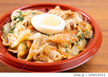 美味しい豚生姜焼き弁当 109919433