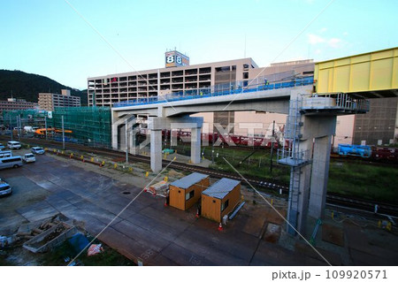 東北新幹線のボトルネック… 福島駅の平面交差を解消する建設中の『新幹線アプローチ線』 東北新幹線のボトルネック… 福島駅の平面交差を解消する建設中の『新幹線アプローチ線』 109920571