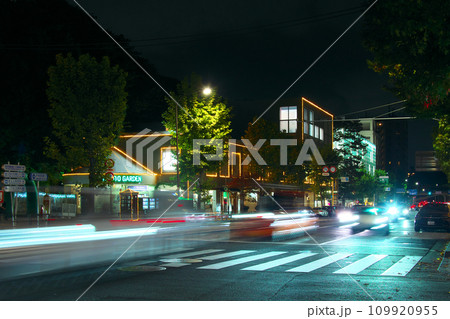 【東京都渋谷区】広尾夕景 - 外苑西通り広尾橋交差点付近(2023年7月) 【東京都渋谷区】広尾夕景 - 外苑西通り広尾橋交差点付近(2023年7月) 109920955