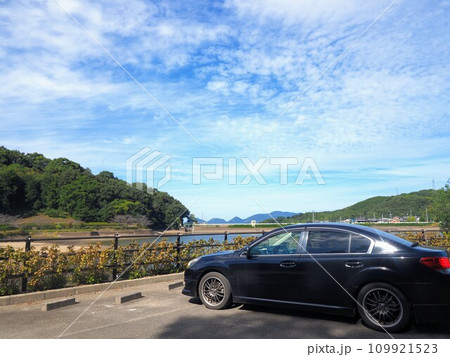 やすらぎ公園と車【香川県丸亀市】休日のドライブ2 やすらぎ公園と車【香川県丸亀市】休日のドライブ2 109921523