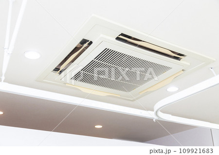 ビルトインエアコン 109921683