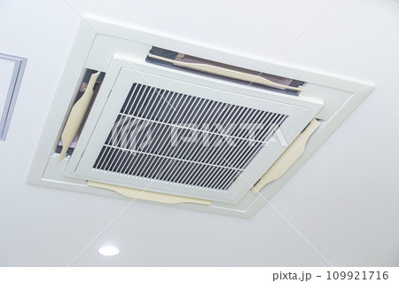 ビルトインエアコン 109921716