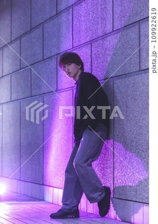 男性ポートレート　ストリートスナップ 109922619