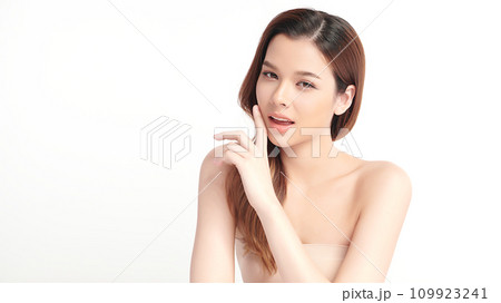 Beautiful young asian woman with clean fresh skin on white background, Face care, Facial treatment, Cosmetology, beauty and spa, Asian women portrait. 109923241