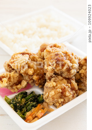 おいしい鶏からあげ弁当 おいしい鶏からあげ弁当 109924023