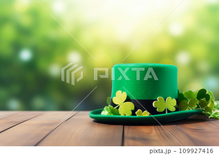 St. Paddy's Day Elegance: Clover and Hat Close-Up 109927416