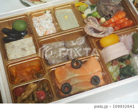 日本のお正月 おせち料理 日本のお正月 おせち料理 109932641