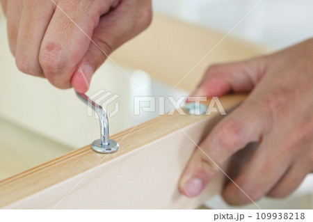 Assembly wooden furniture at home using screw allen Assembly wooden furniture at home using screw allen 109938218