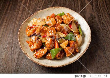 黒酢酢豚 109945061